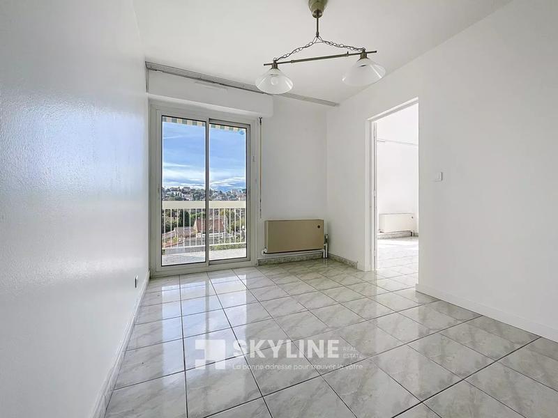 Appartement - 82 m² - 4 pièces