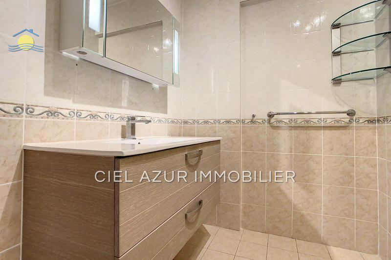 Appartement - 81 m² - 3 pièces