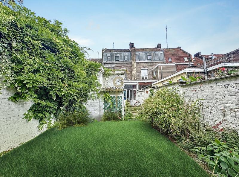 Maison - 183 m² - 6 pièces