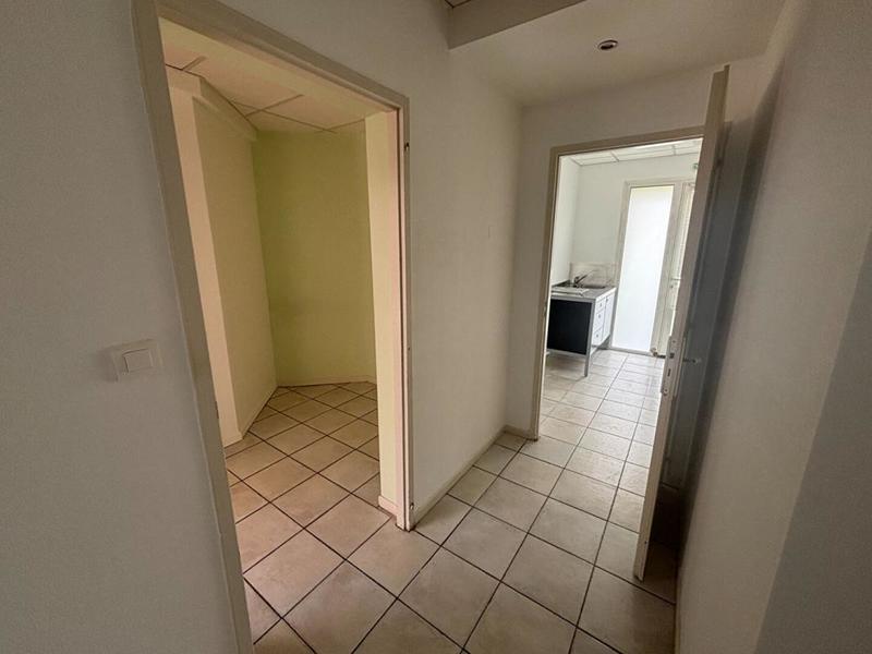 Local commercial - 40 m² - 2 pièces