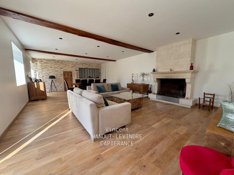 Maison - 264 m² - 10 pièces