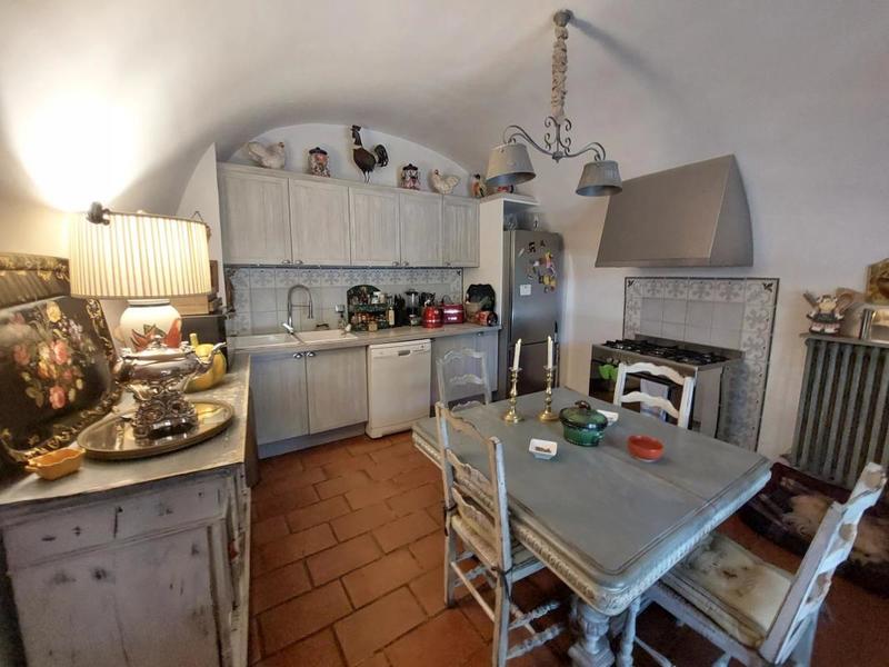 Maison de village - 267 m² - 10 pièces