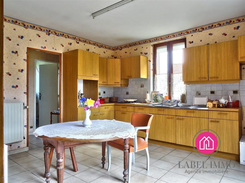 Maison - 97 m² - 5 pièces