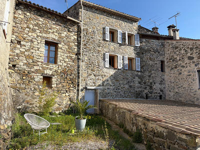 Maison - 80 m² - 4 pièces