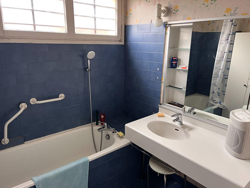 Maison - 225 m² - 7 pièces