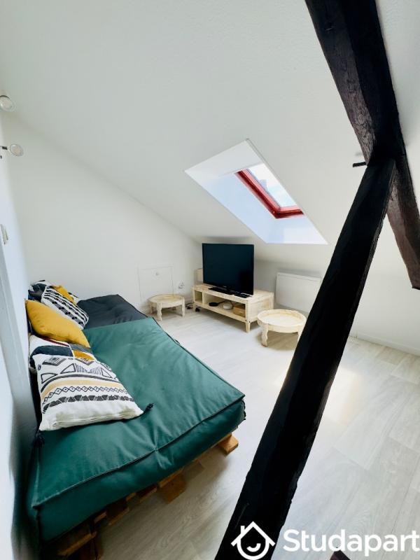 Chambre - 10 m² - 1 pièce
