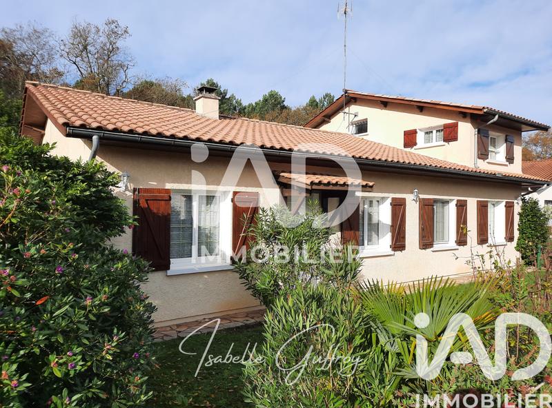 Maison - 161 m² - 6 pièces