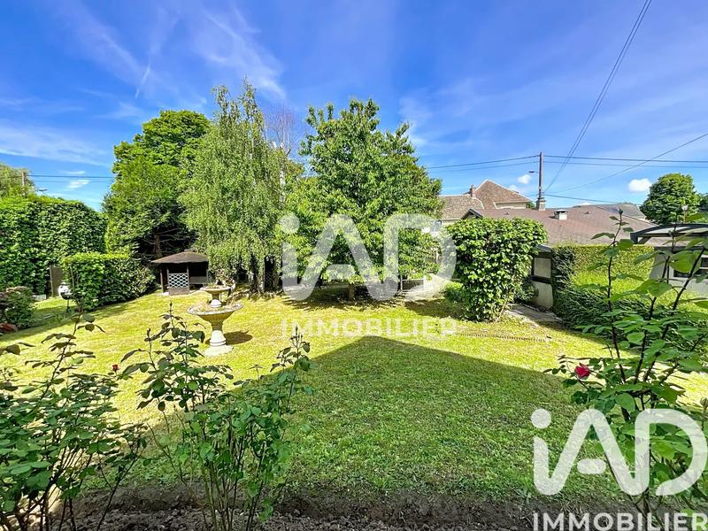 Maison - 232 m² - 8 pièces