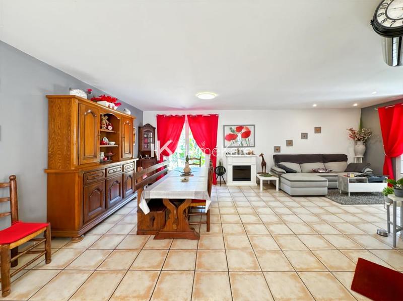 Maison - 158 m² - 6 pièces