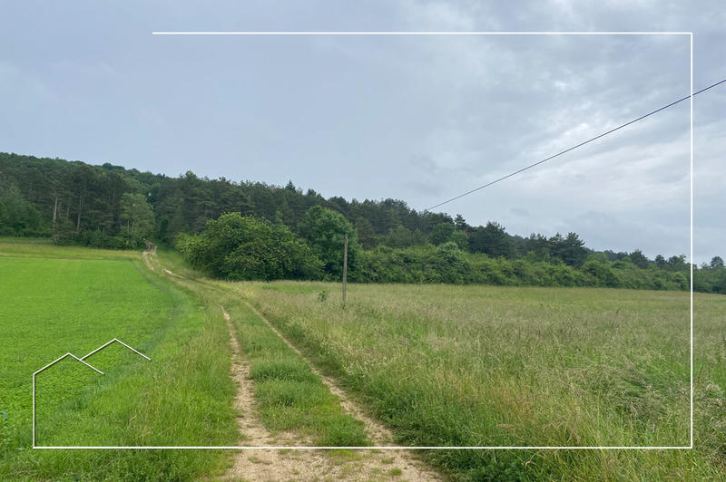 Terrain - 67 687 m²