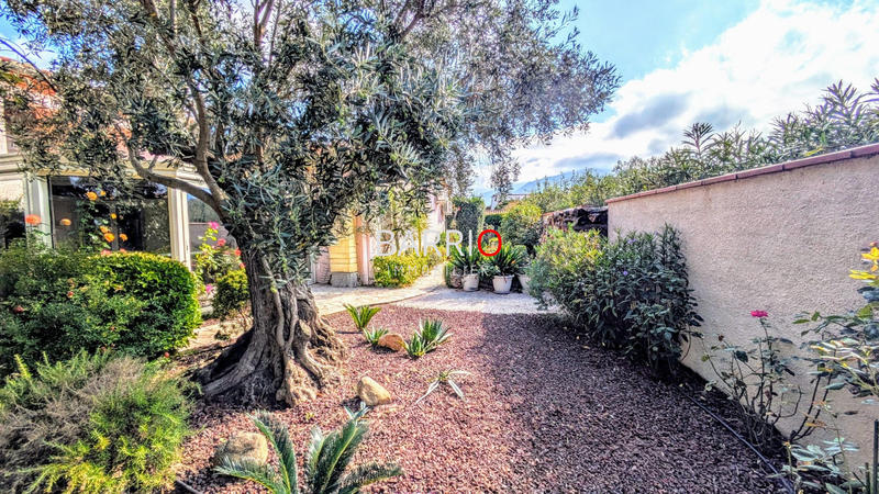 Villa - 235 m² - 7 pièces