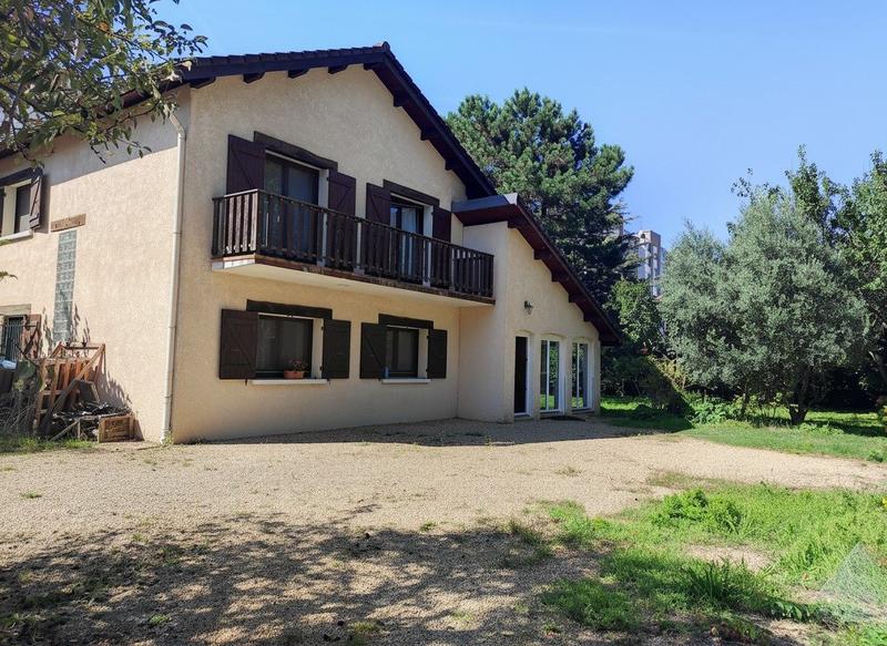 Maison - 156 m² - 7 pièces