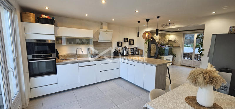 Maison - 108 m² - 6 pièces