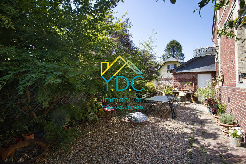 Maison - 166 m² - 8 pièces