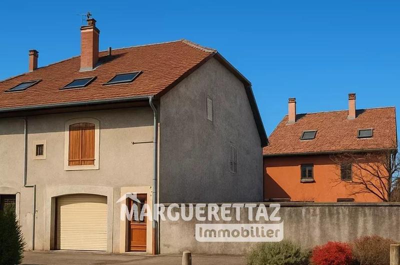 Maison - 255 m² - 9 pièces