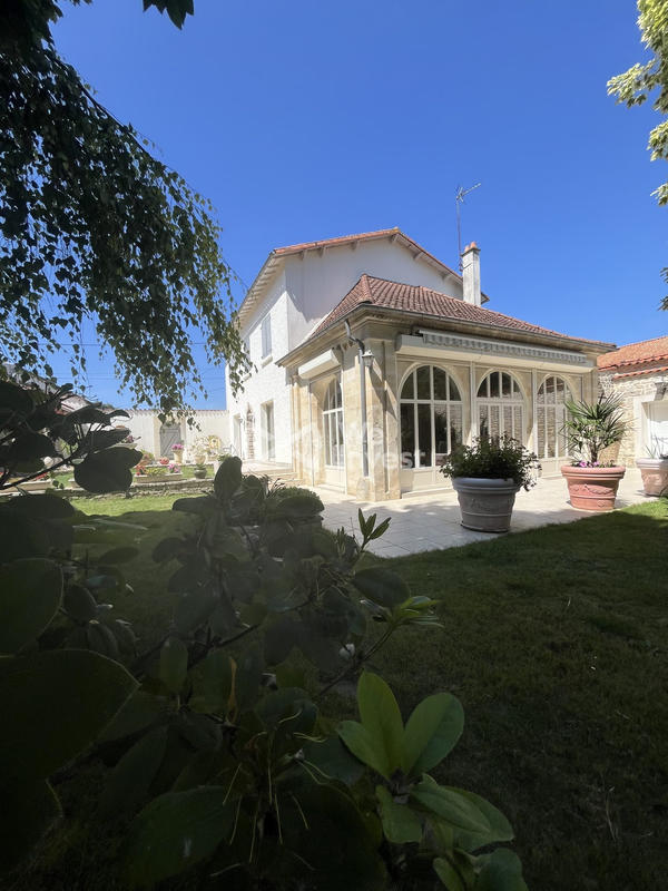 Maison - 182 m² - 4 pièces