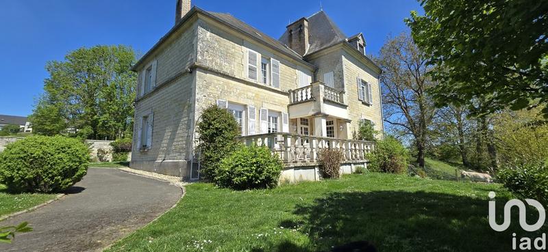 Château - 326 m² - 12 pièces