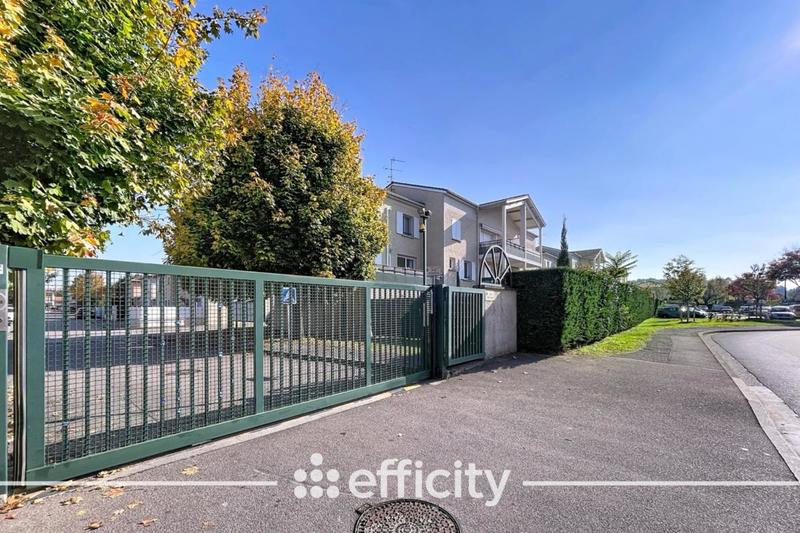 Appartement - 82 m² - 4 pièces