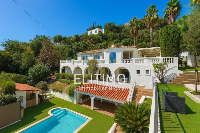 Maison - 223 m² - 6 pièces