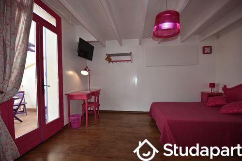 Chambre - 10 m² - 1 pièce