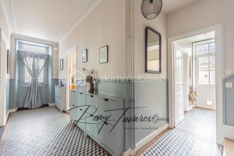 Demeure - 170 m² - 7 pièces