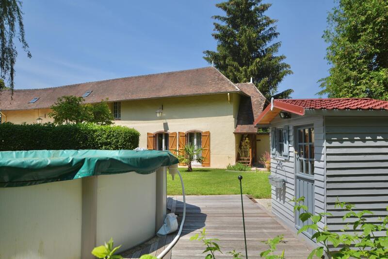 Propriété - 173 m² - 6 pièces