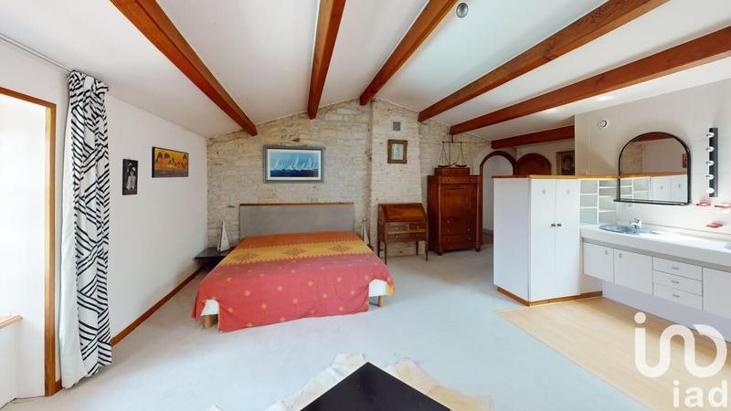 Maison - 345 m² - 15 pièces