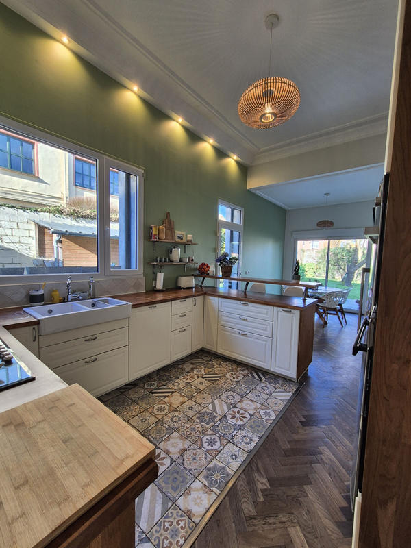 Maison - 310 m² - 10 pièces