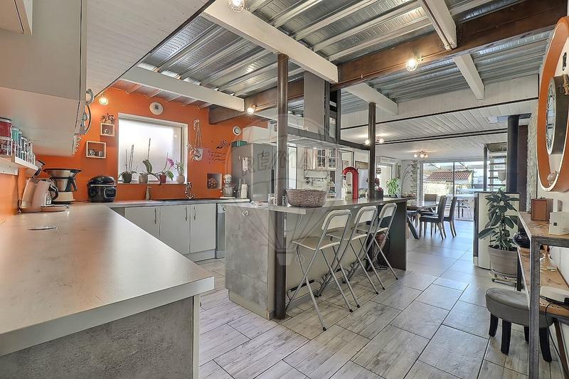 Maison - 162 m² - 6 pièces