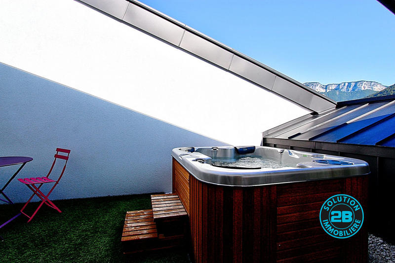 Duplex - 163 m² - 5 pièces