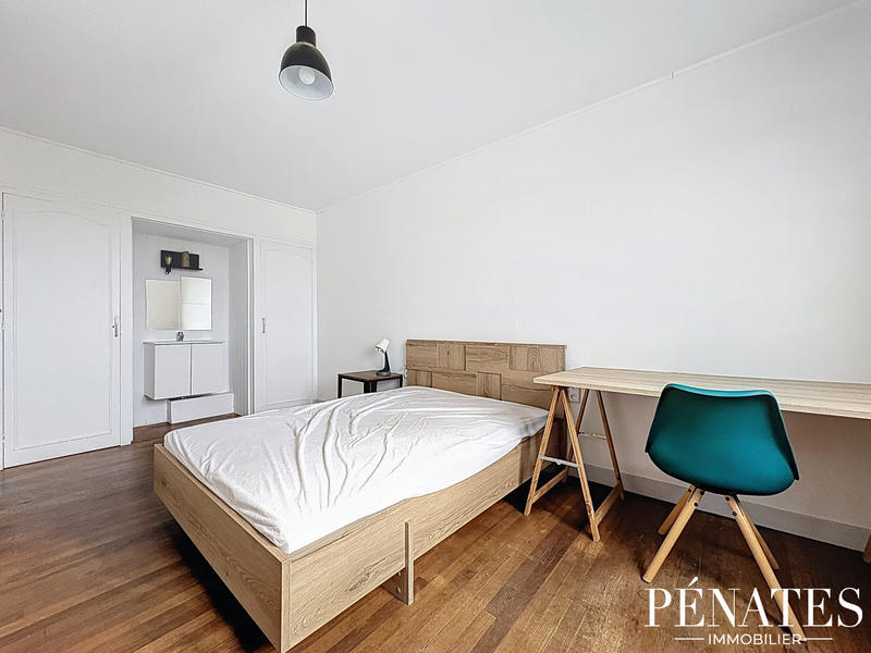 Maison - 203 m² - 10 pièces