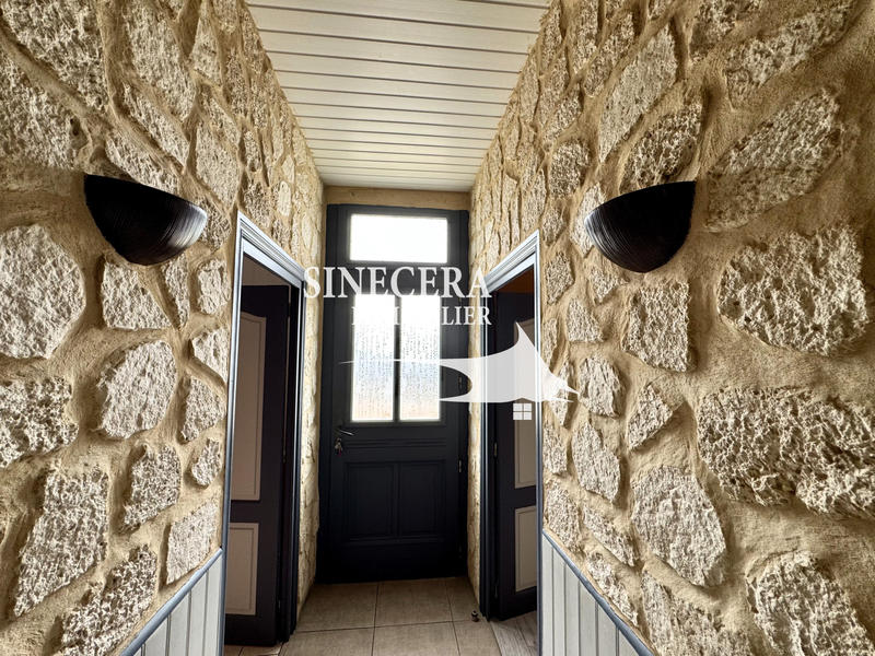 Maison - 243 m² - 10 pièces