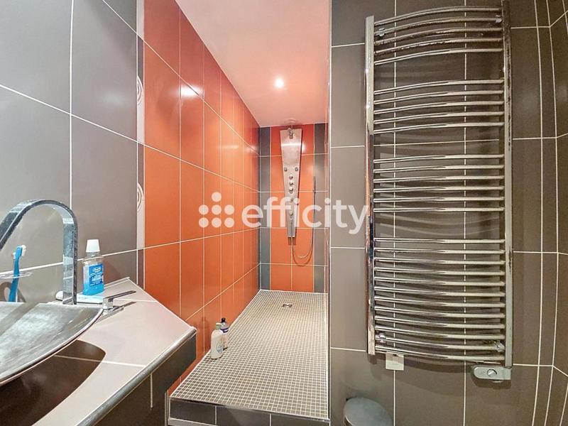 Appartement - 156 m² - 4 pièces