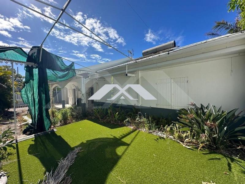 Maison traditionnelle - 140 m² - 5 pièces