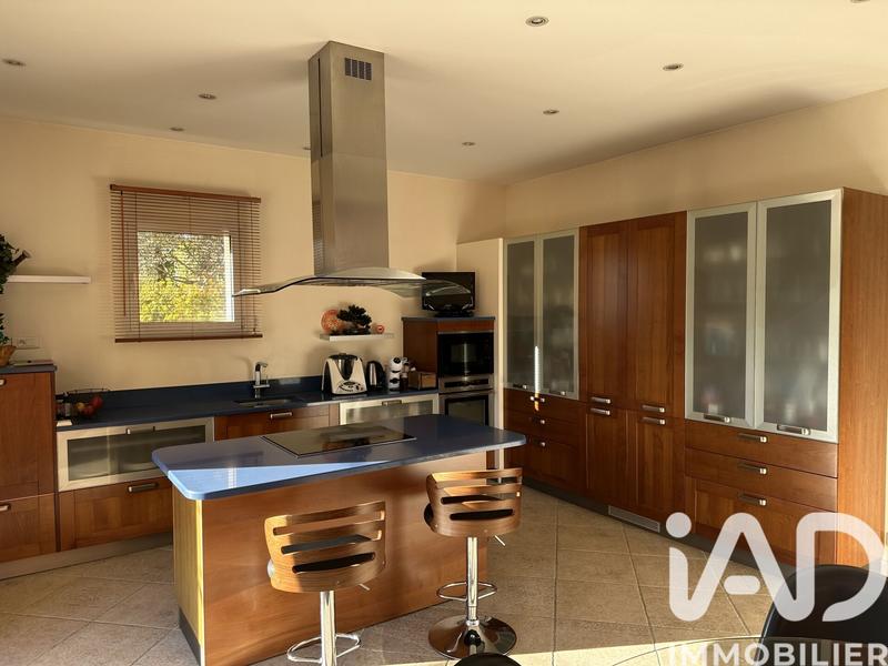 Maison - 162 m² - 6 pièces