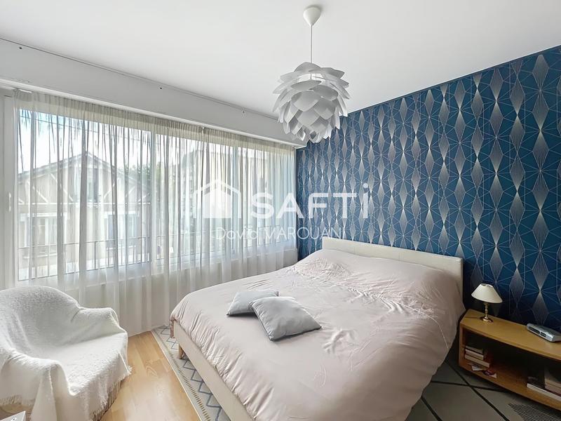 Maison - 166 m² - 6 pièces