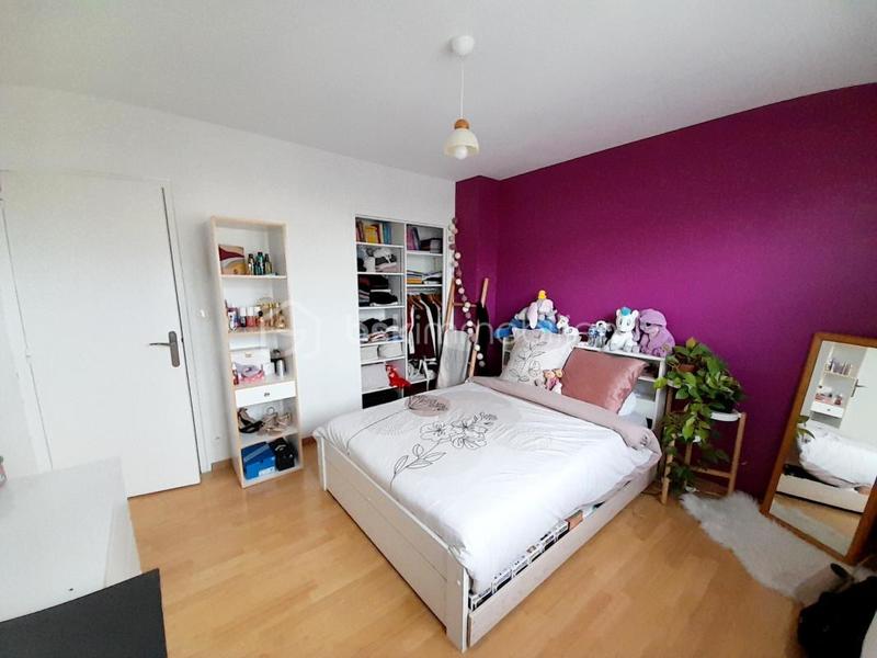 Maison traditionnelle - 183 m² - 7 pièces