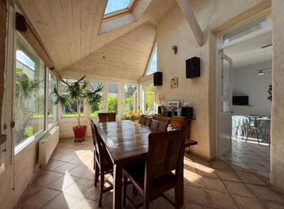 Maison - 153 m² - 8 pièces