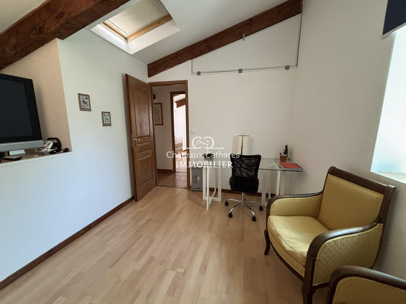 Maison - 239 m² - 11 pièces