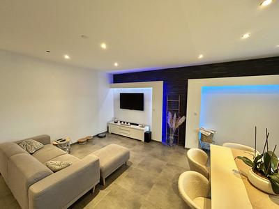 Appartement - 100 m² - 5 pièces