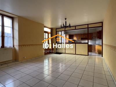 Maison - 80 m² - 5 pièces