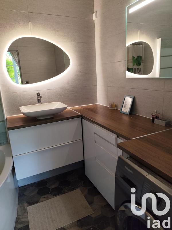 Maison - 195 m² - 8 pièces