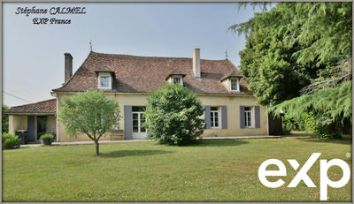 Maison - 305 m² - 14 pièces