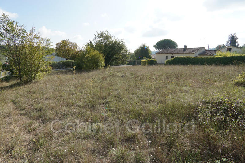 Terrain - 1 596 m²