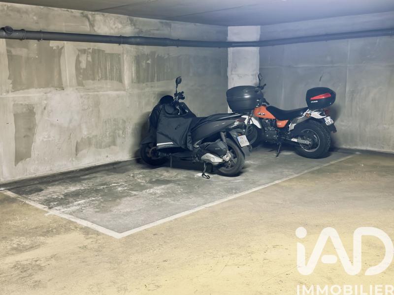 Parking - 13 m²