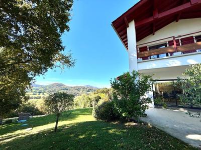 Maison - 121 m² - 4 pièces