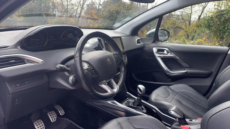 Peugeot 2008 1.2 130 Allure