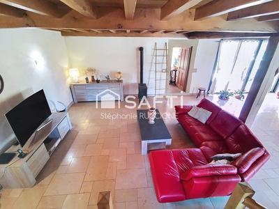 Maison - 240 m² - 6 pièces