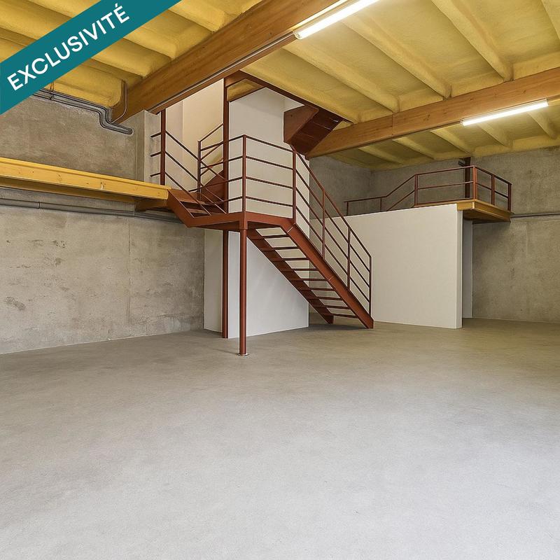 Maison - 209 m² - 9 pièces