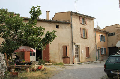 Maison en pierre - 220 m² - 5 pièces